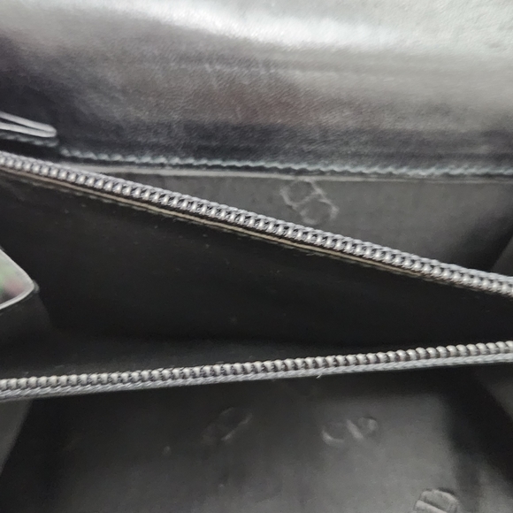 Christian Dior Black Leather Compact Wallet - Picture 8 of 13